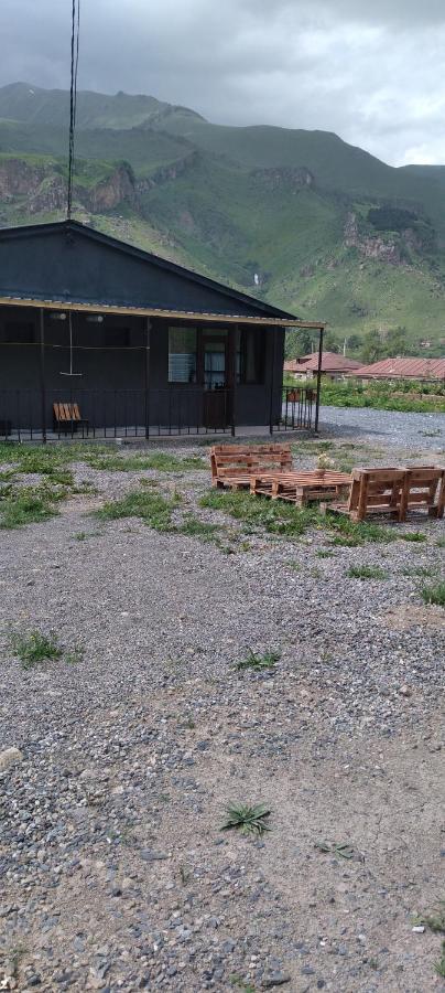 Nikolozi Hotell Kazbegi Eksteriør bilde